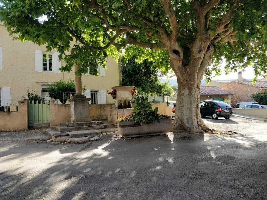 Maisonnette Au Pied Du Mont Ventoux Ste Colombe Bédoin Exterior foto